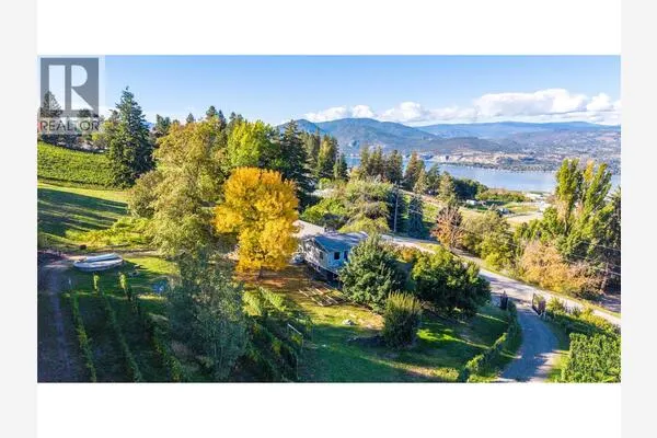 2864 Arawana Road