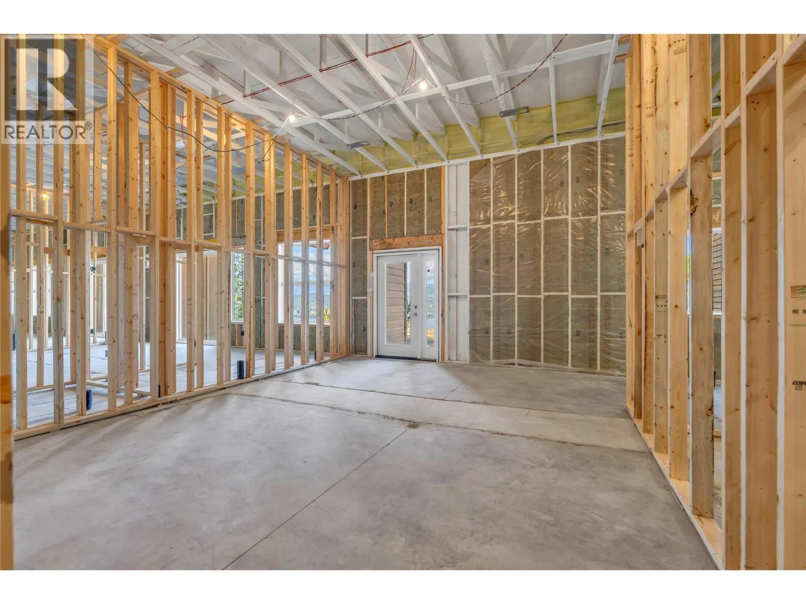2864 Arawana Road