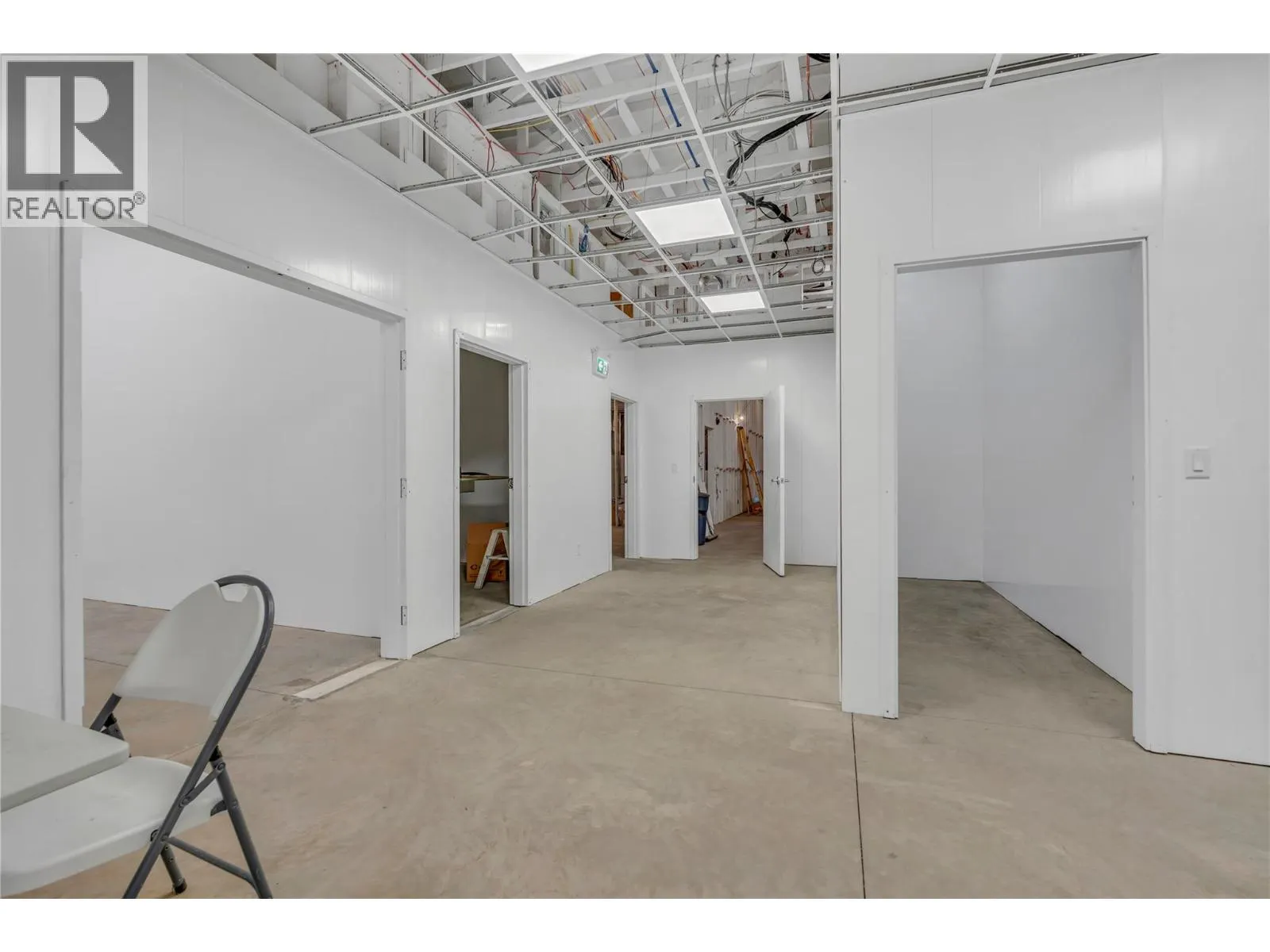 2864 Arawana Road