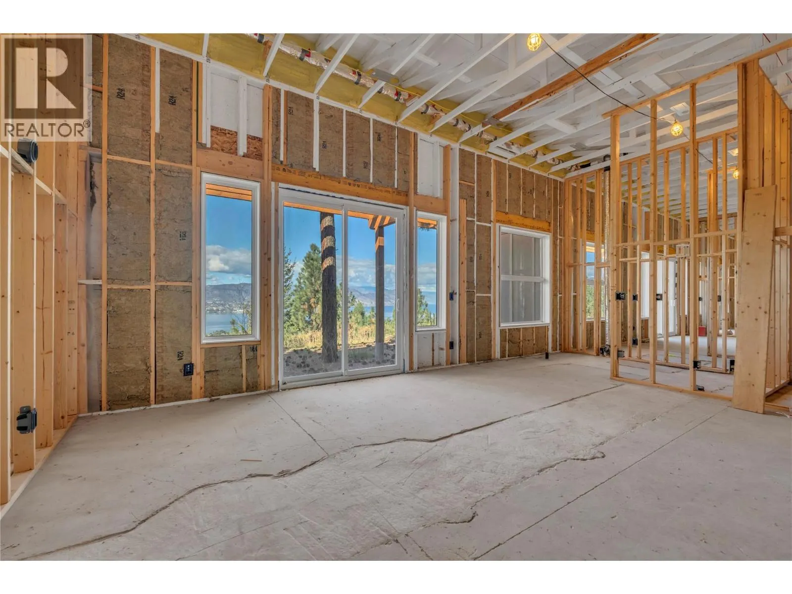 2864 Arawana Road