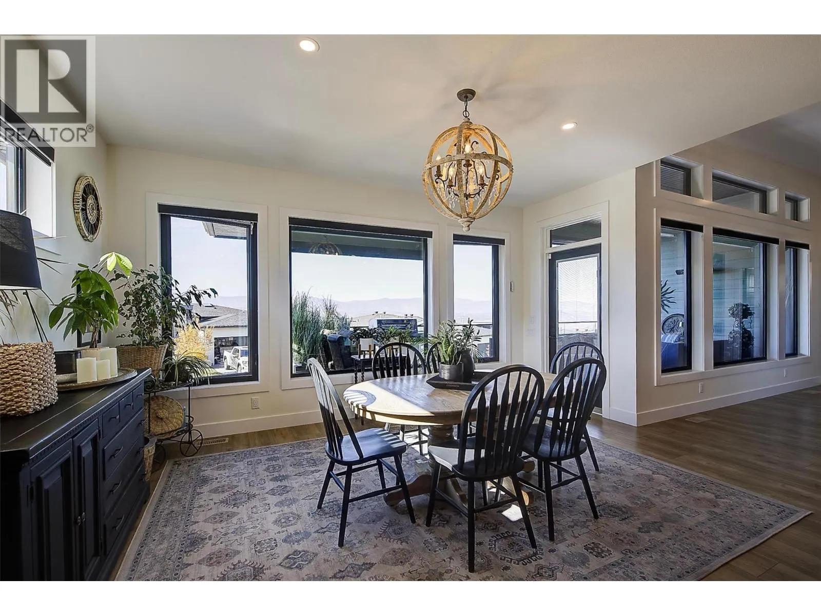 2064 Ryegrass Road