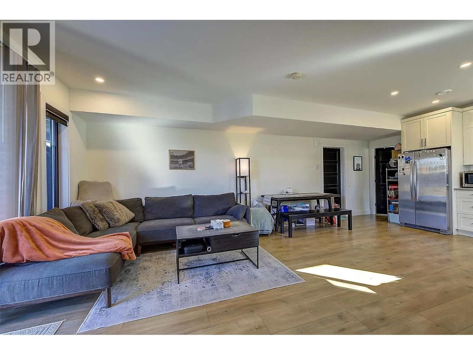 2064 Ryegrass Road