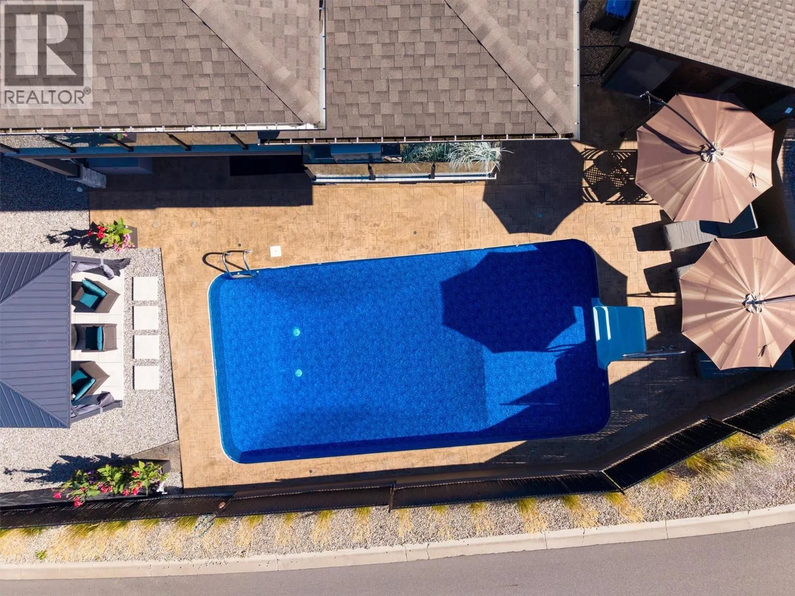2064 Ryegrass Road