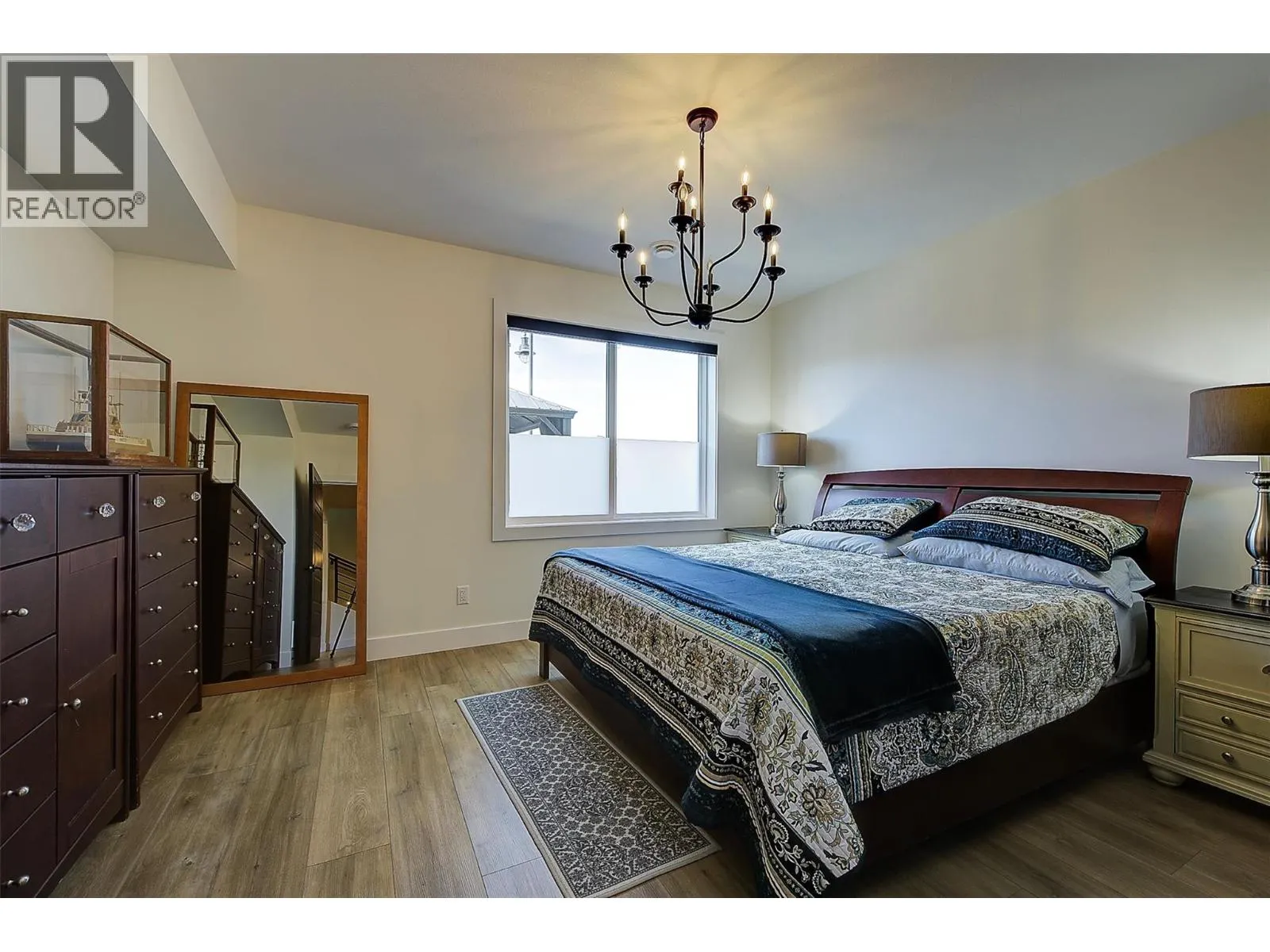 2064 Ryegrass Road