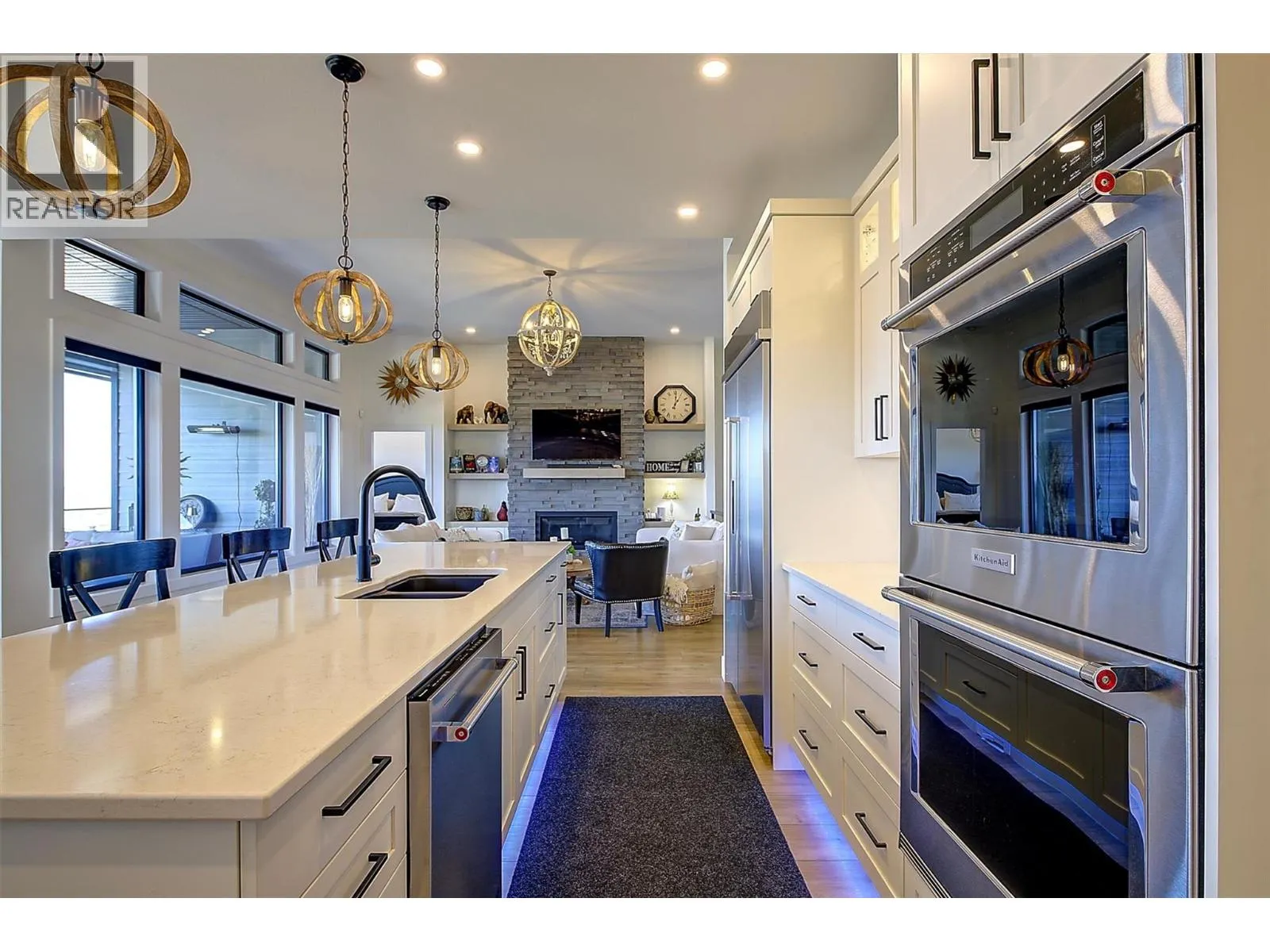 2064 Ryegrass Road
