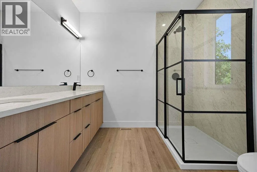 1506 39A Avenue Unit# 1