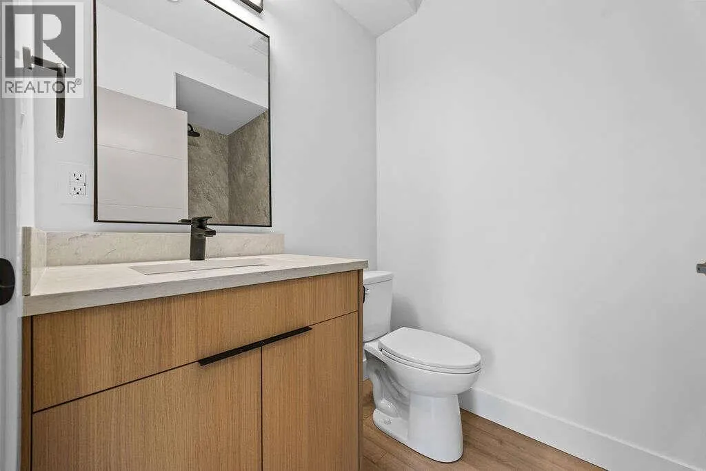 1506 39A Avenue Unit# 1
