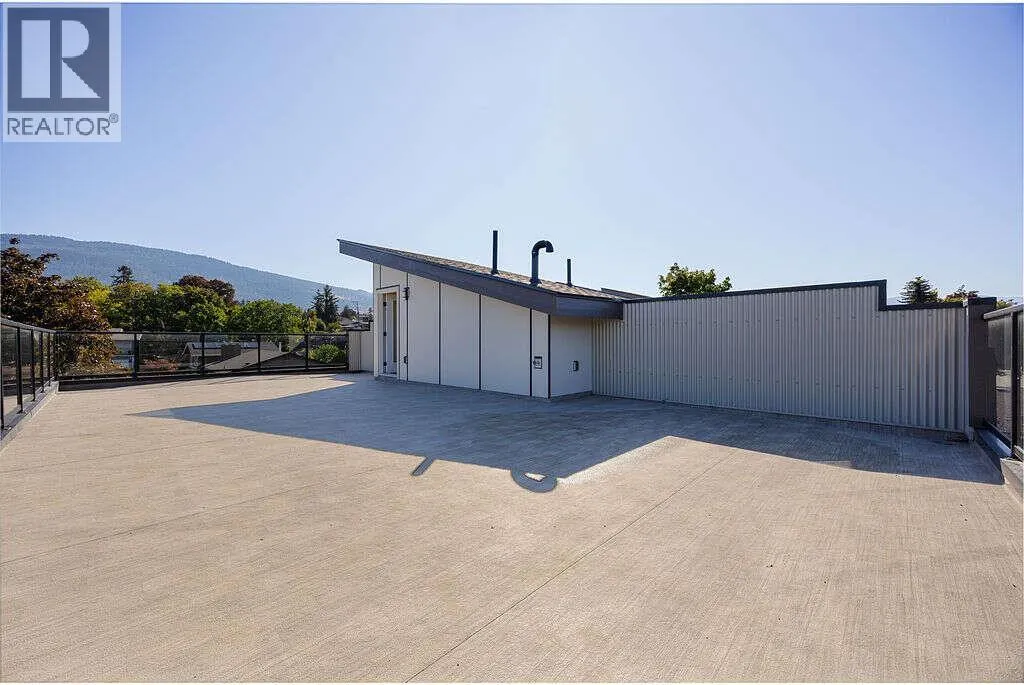 1506 39A Avenue Unit# 1
