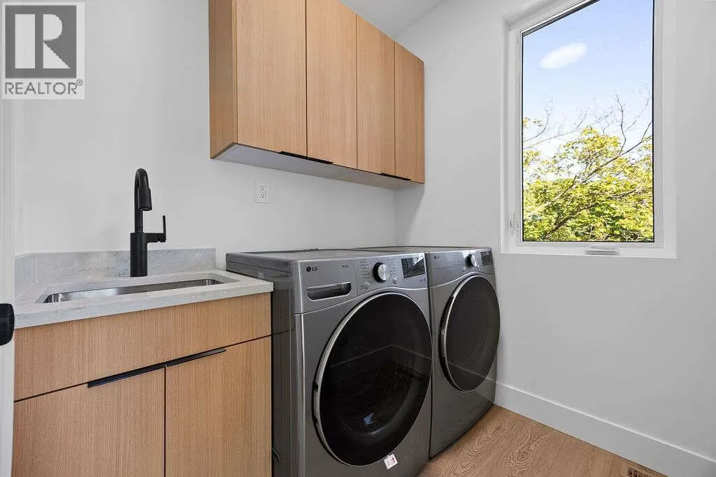 1506 39A Avenue Unit# 1