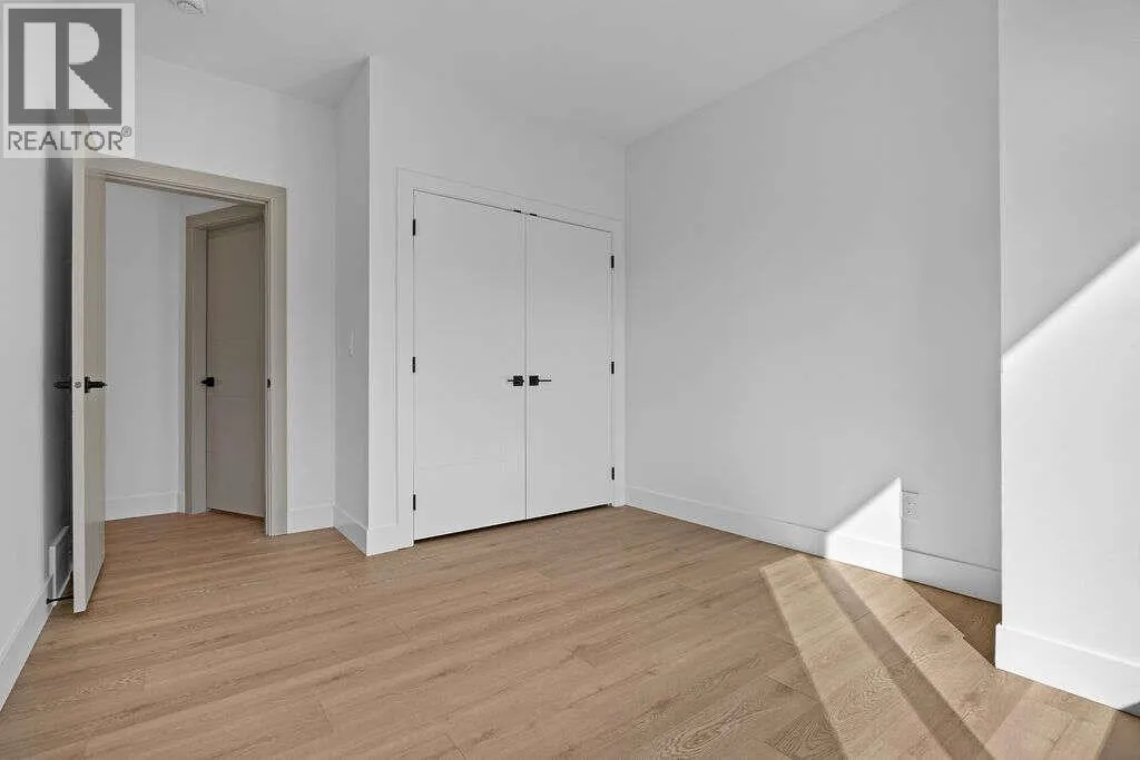 1506 39A Avenue Unit# 1