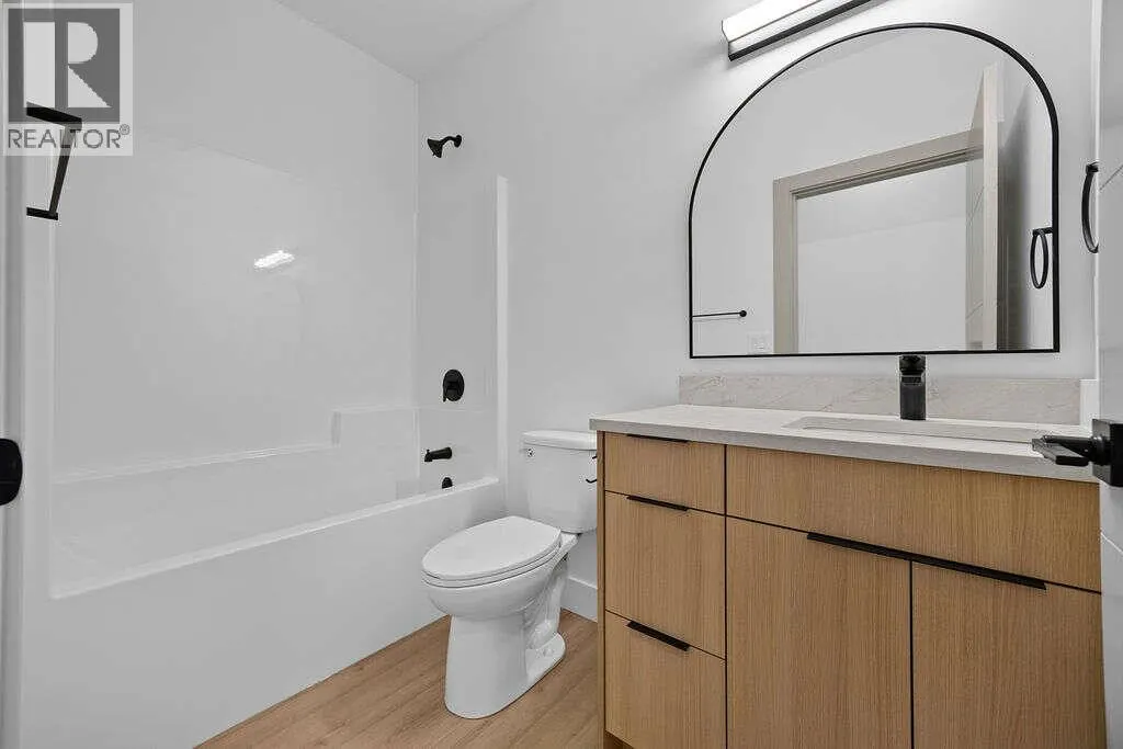 1506 39A Avenue Unit# 1