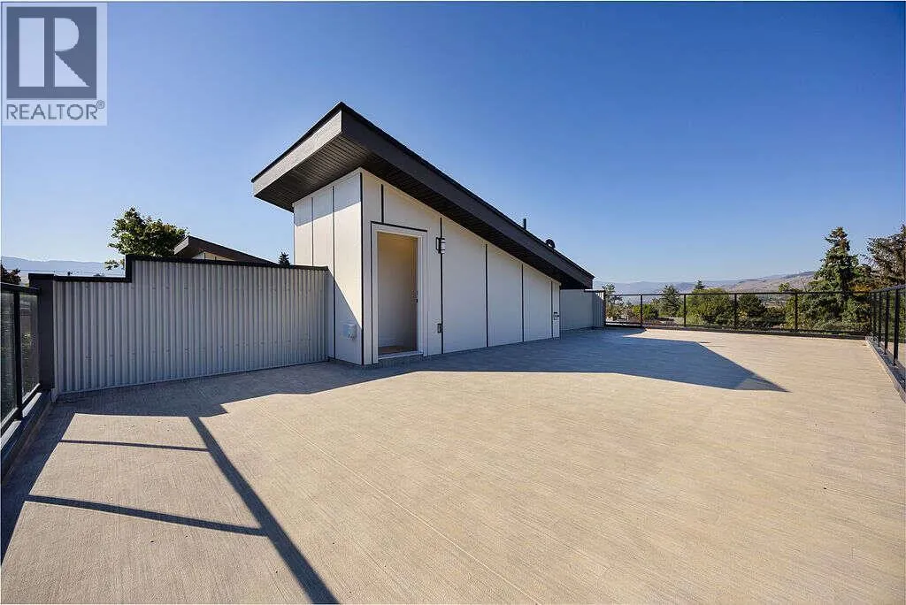 1506 39A Avenue Unit# 1
