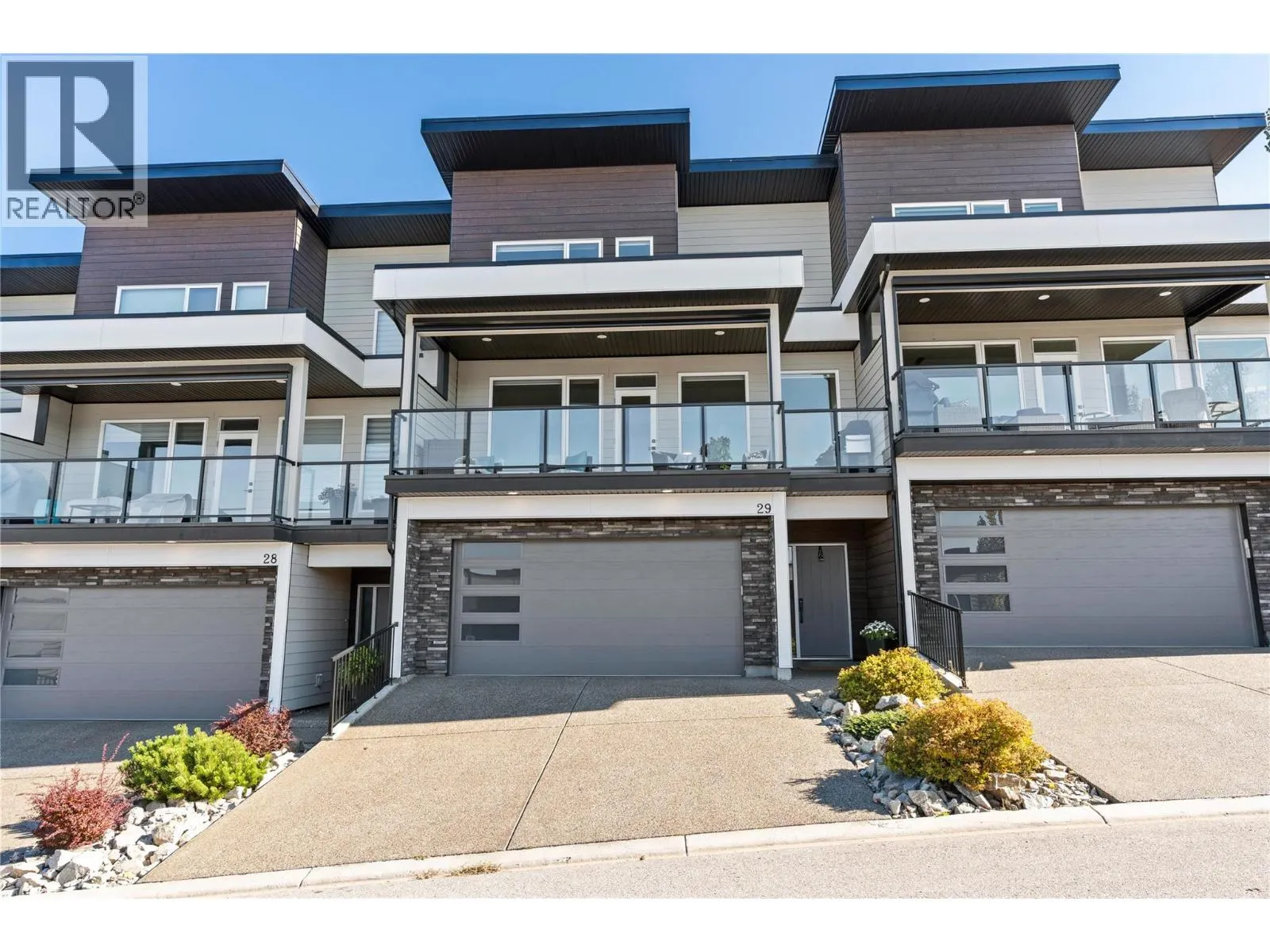1000 Mt Robson Place Unit# 29