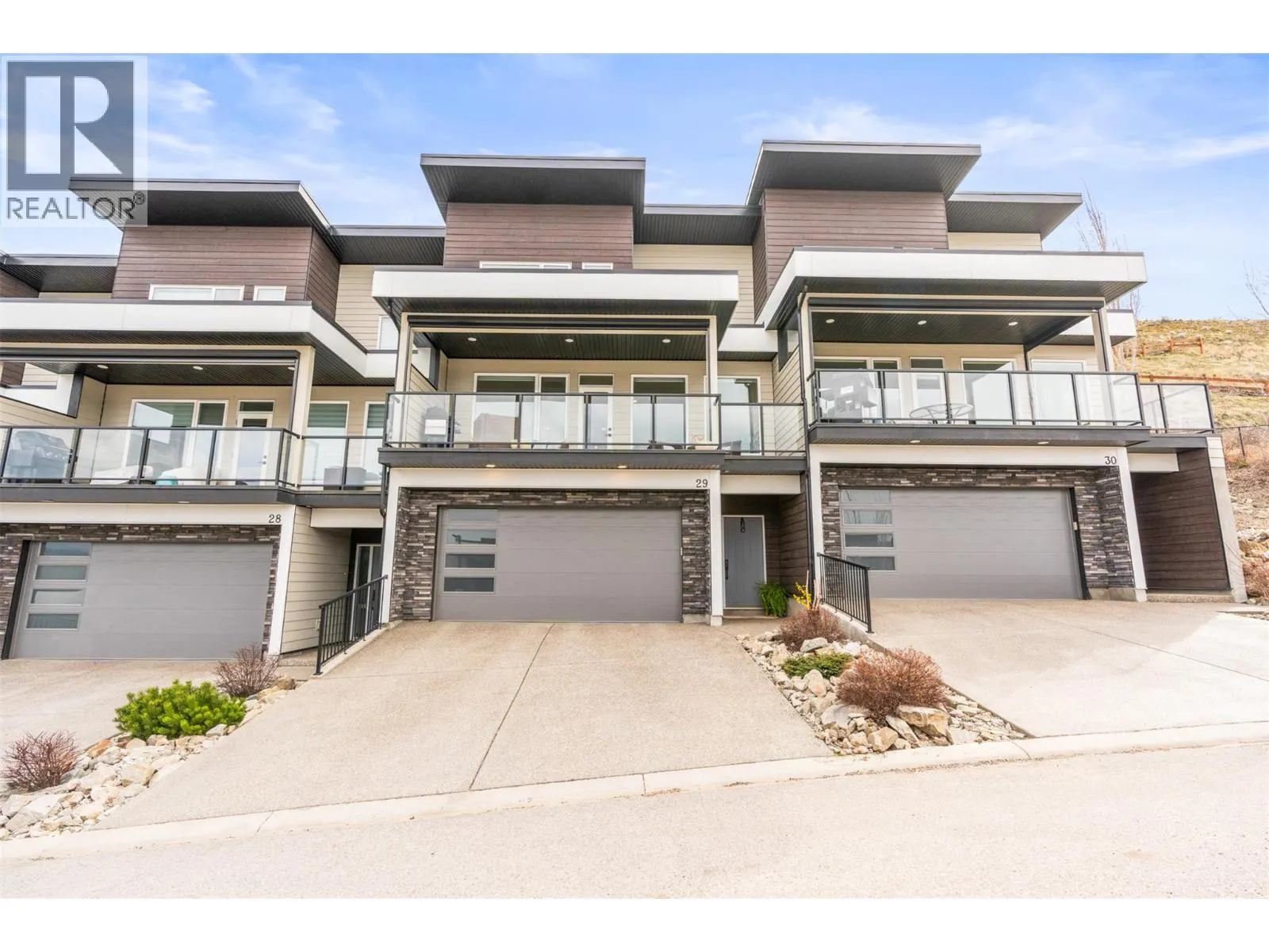 1000 Mt Robson Place Unit# 29