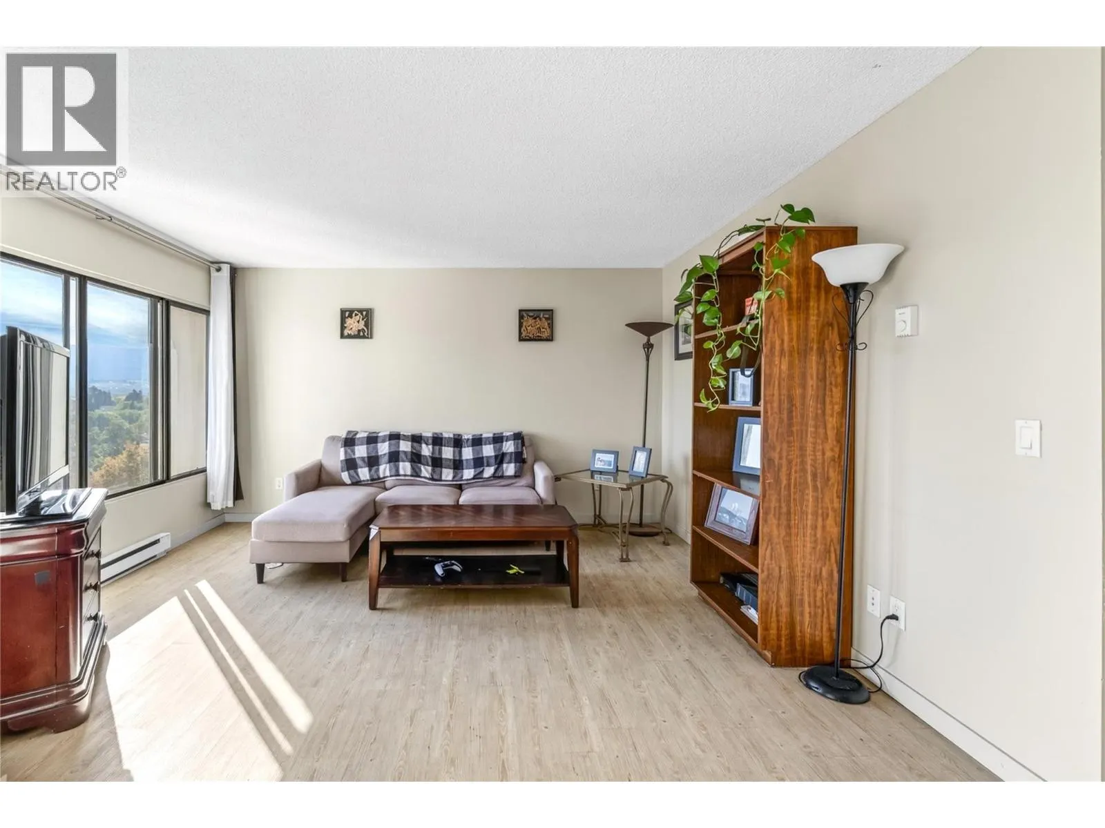737 Leon Avenue Unit# 1007