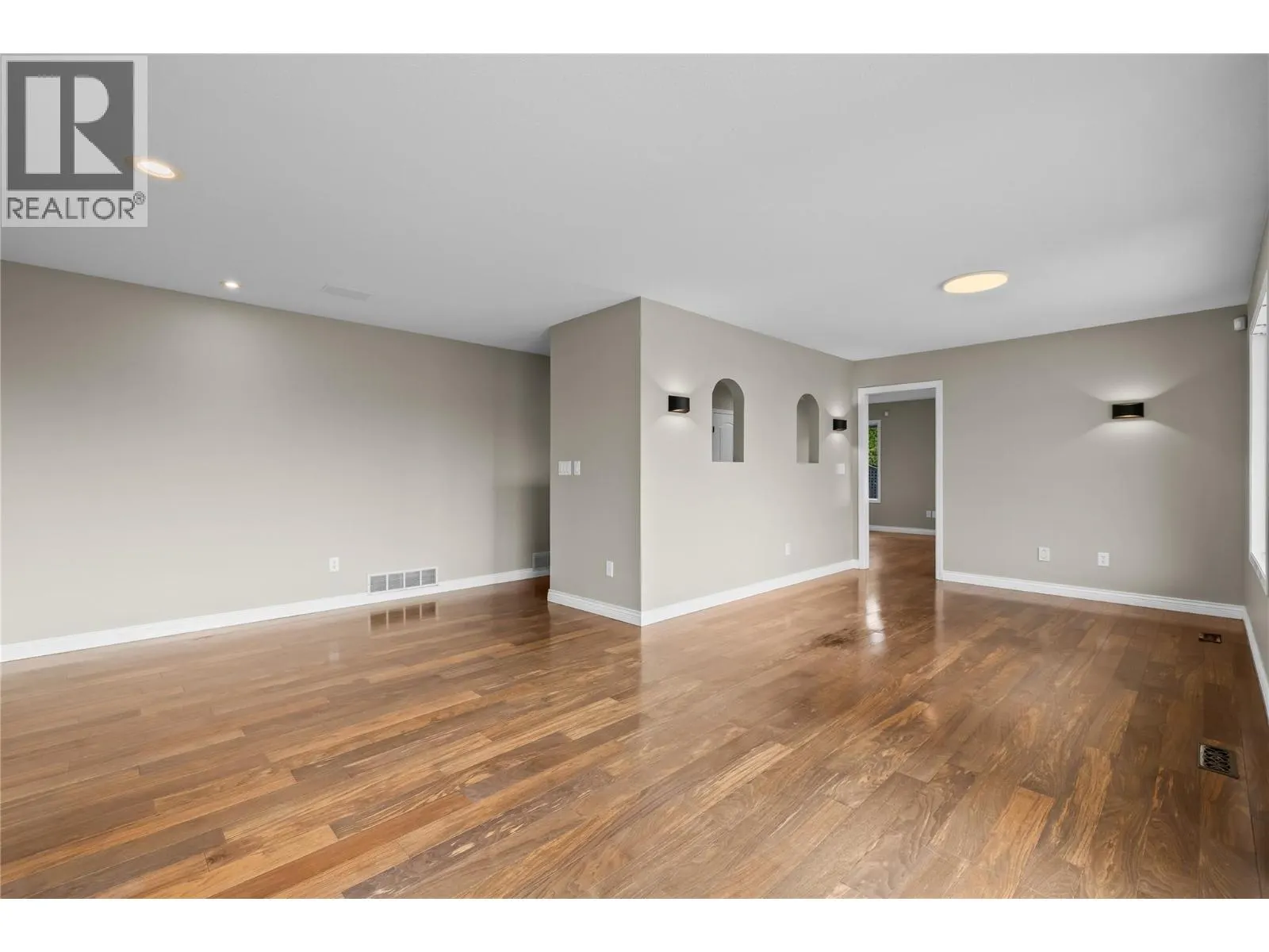657 Royal View Drive