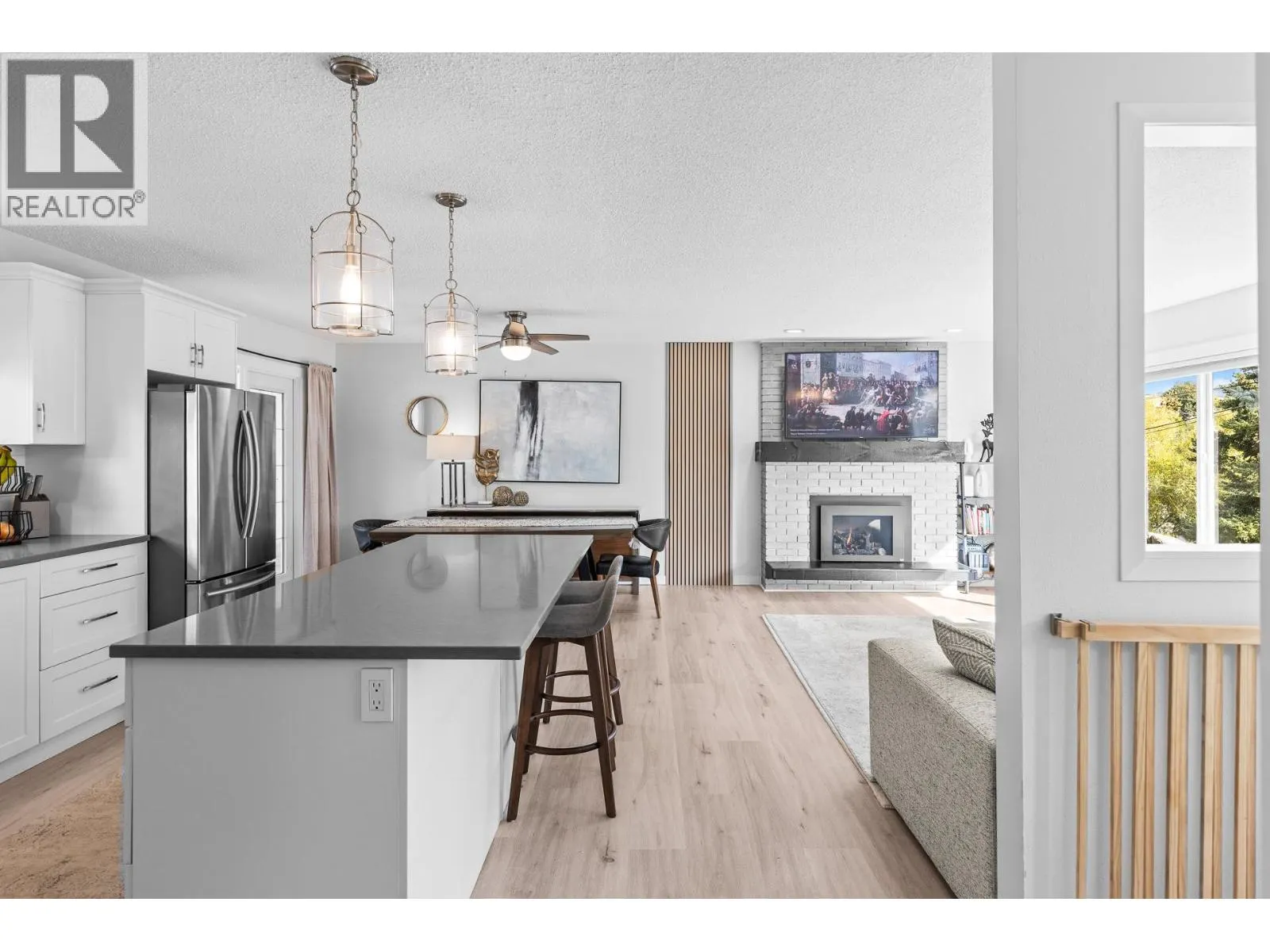 1866 Large Avenue