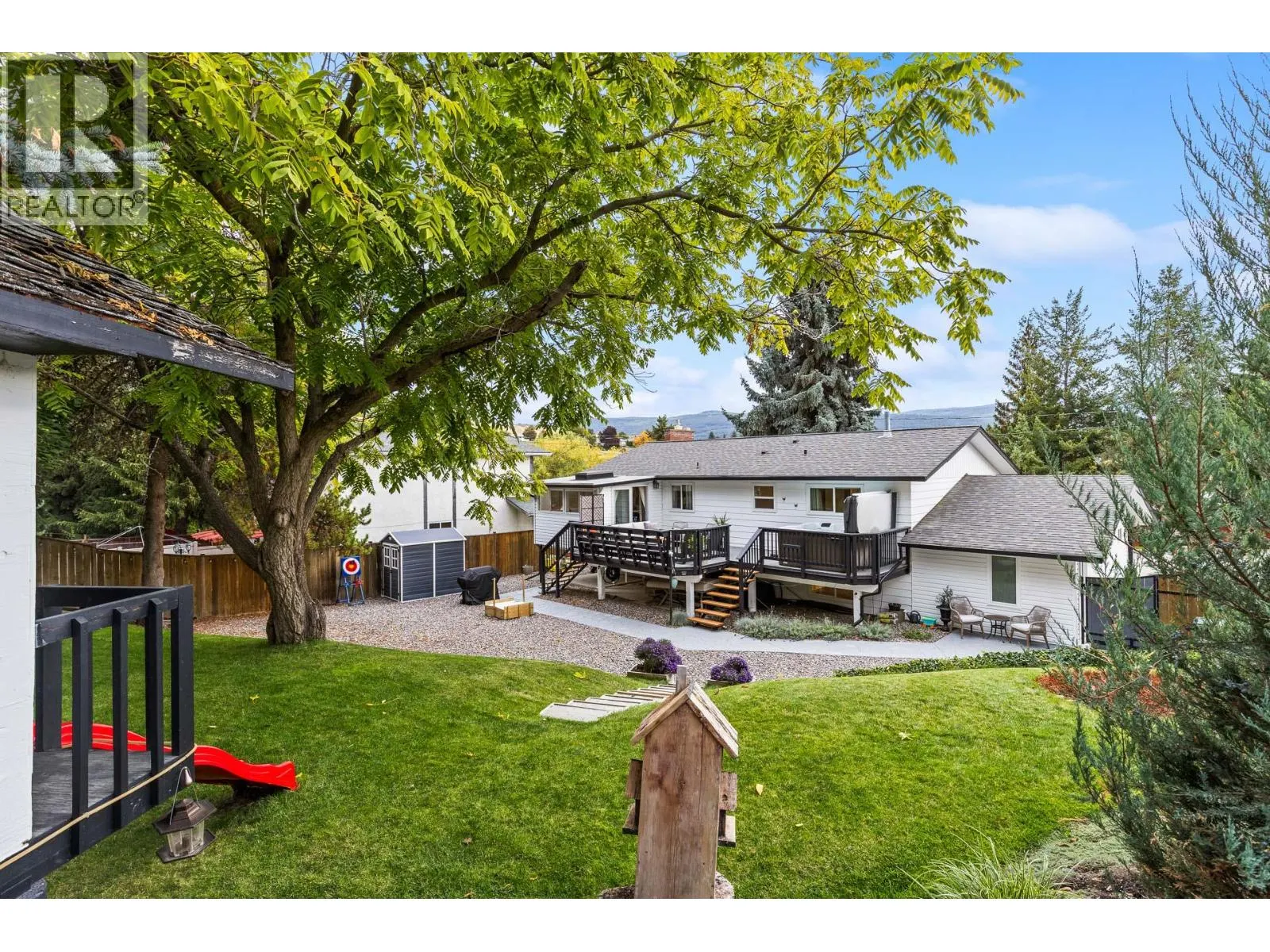 1866 Large Avenue