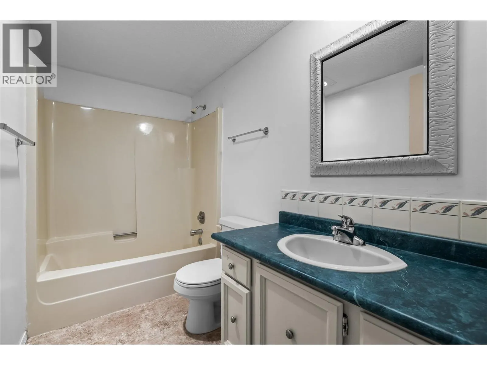 3000 Richter Street Unit# 6