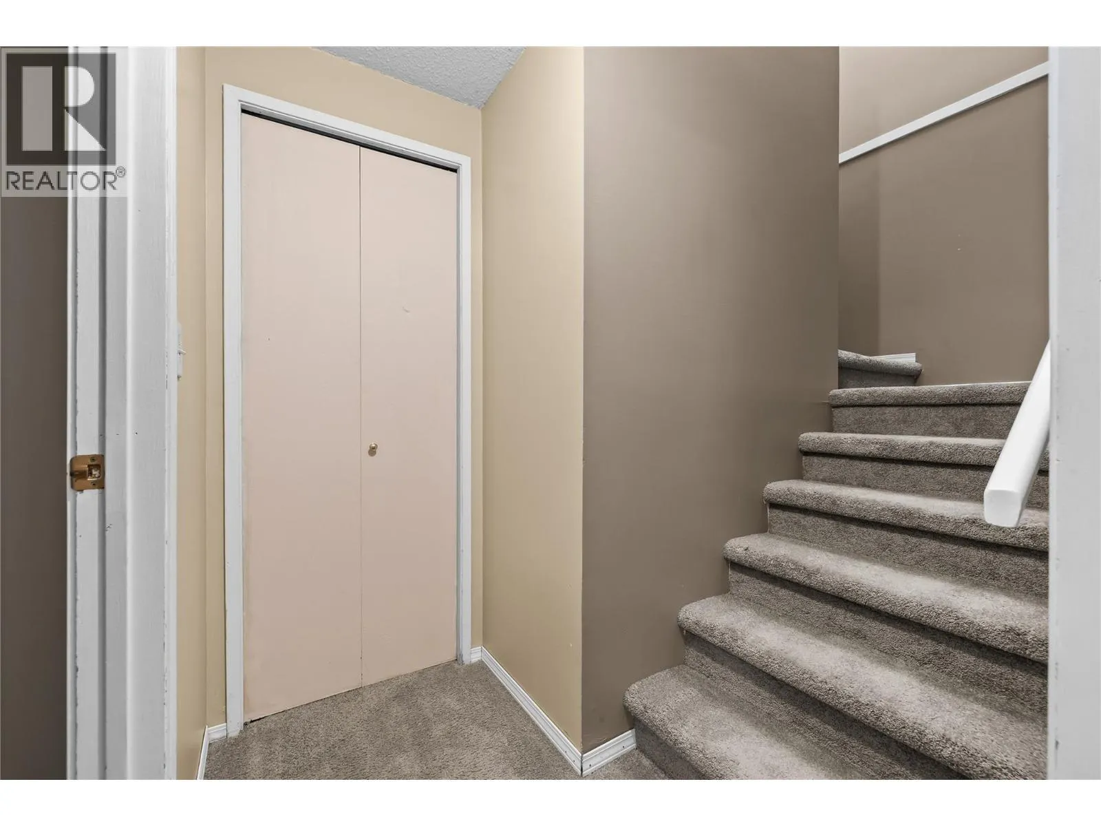 3000 Richter Street Unit# 6