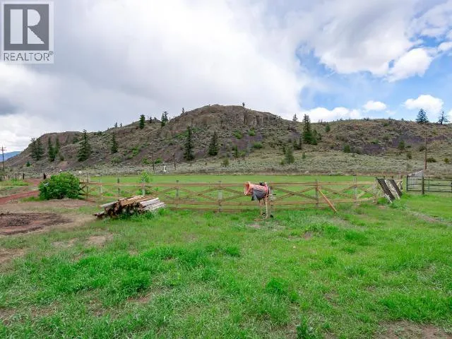 5208 TRANS CANADA Highway