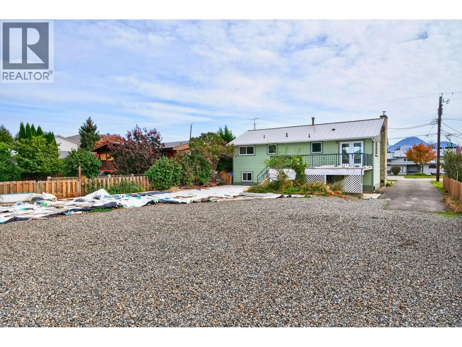 828 MCBRIDE Street
