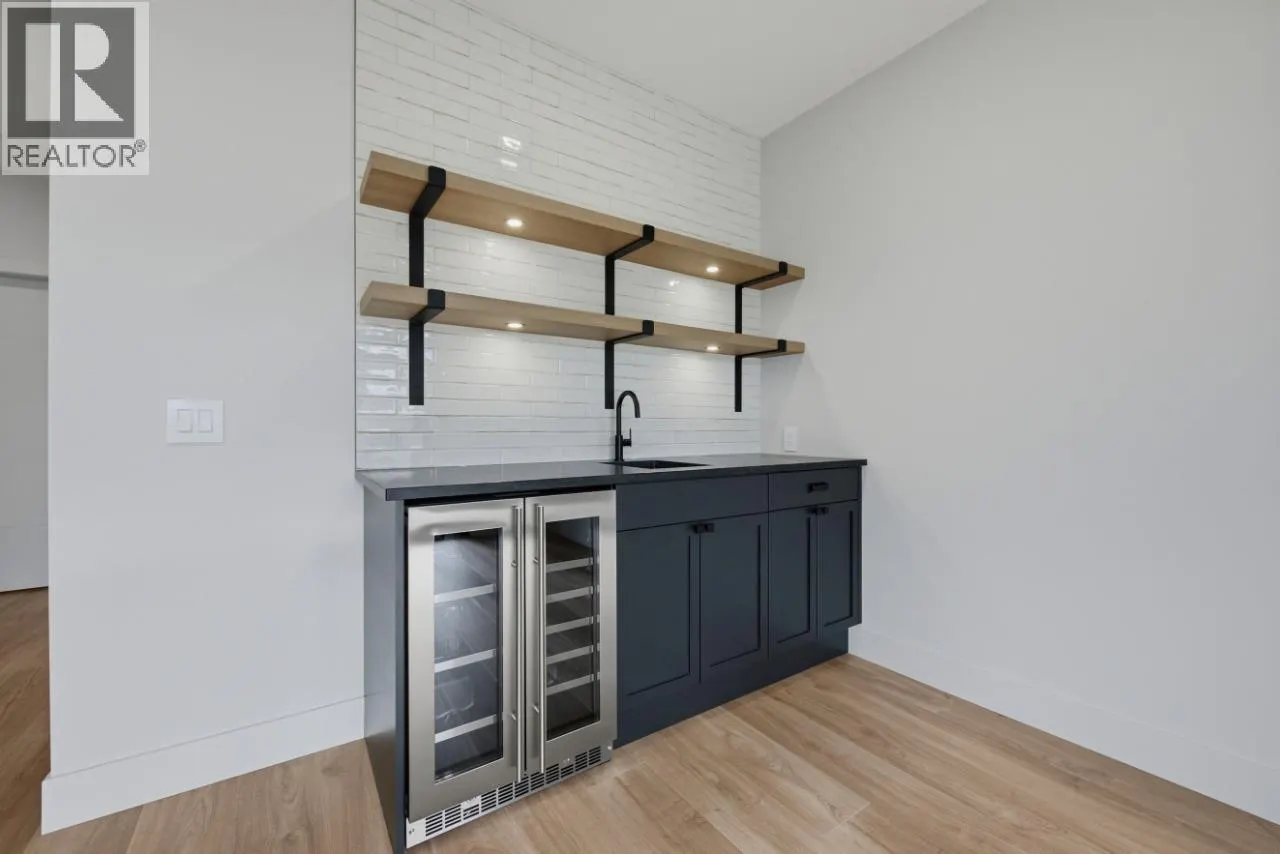 749 Carleton Street