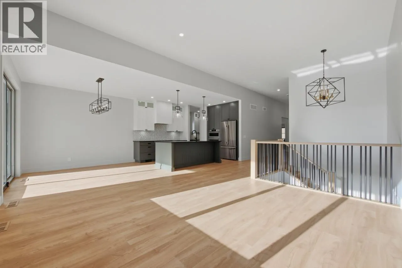 749 Carleton Street