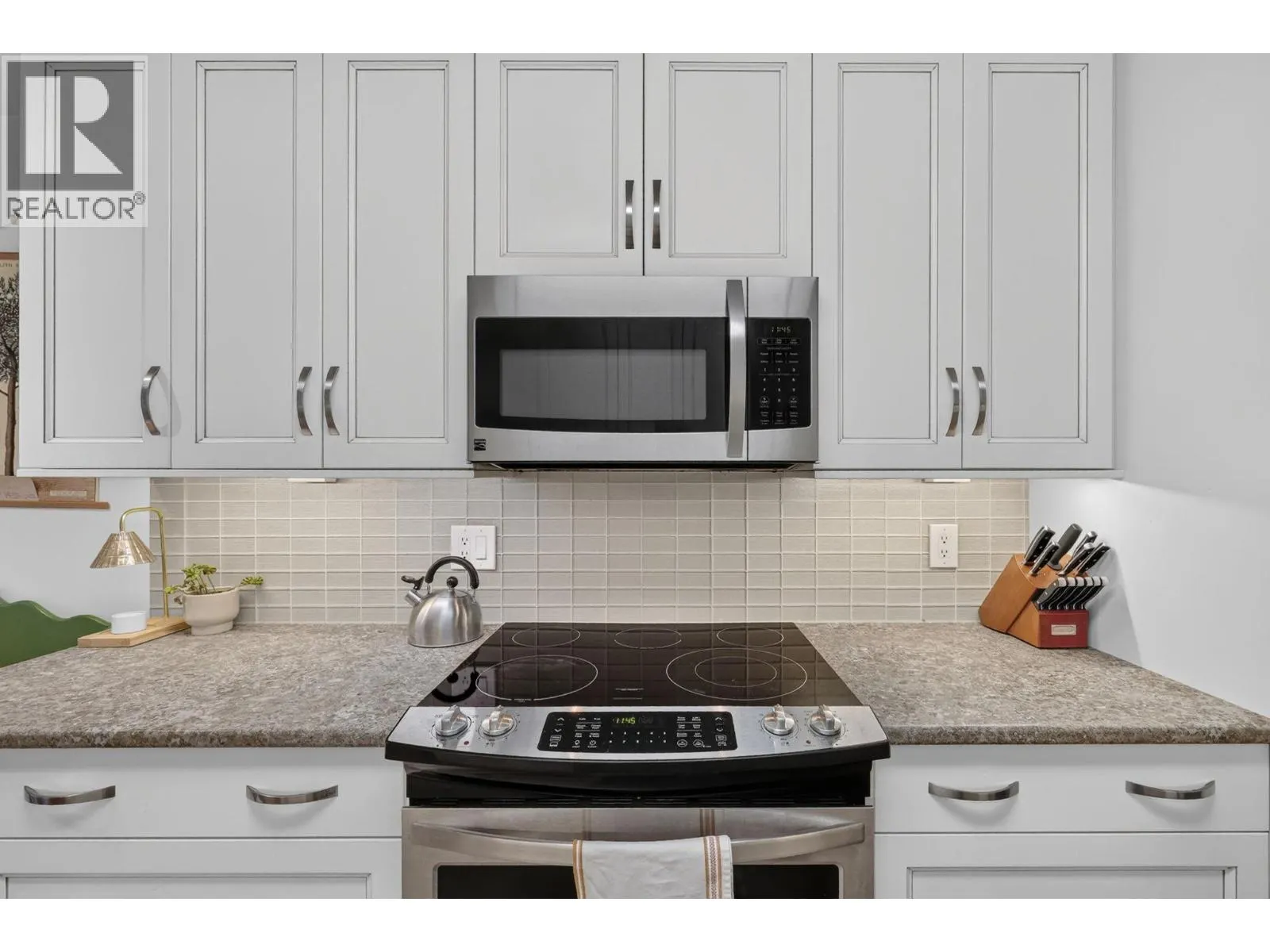 920 Glenwood Avenue Unit# 208