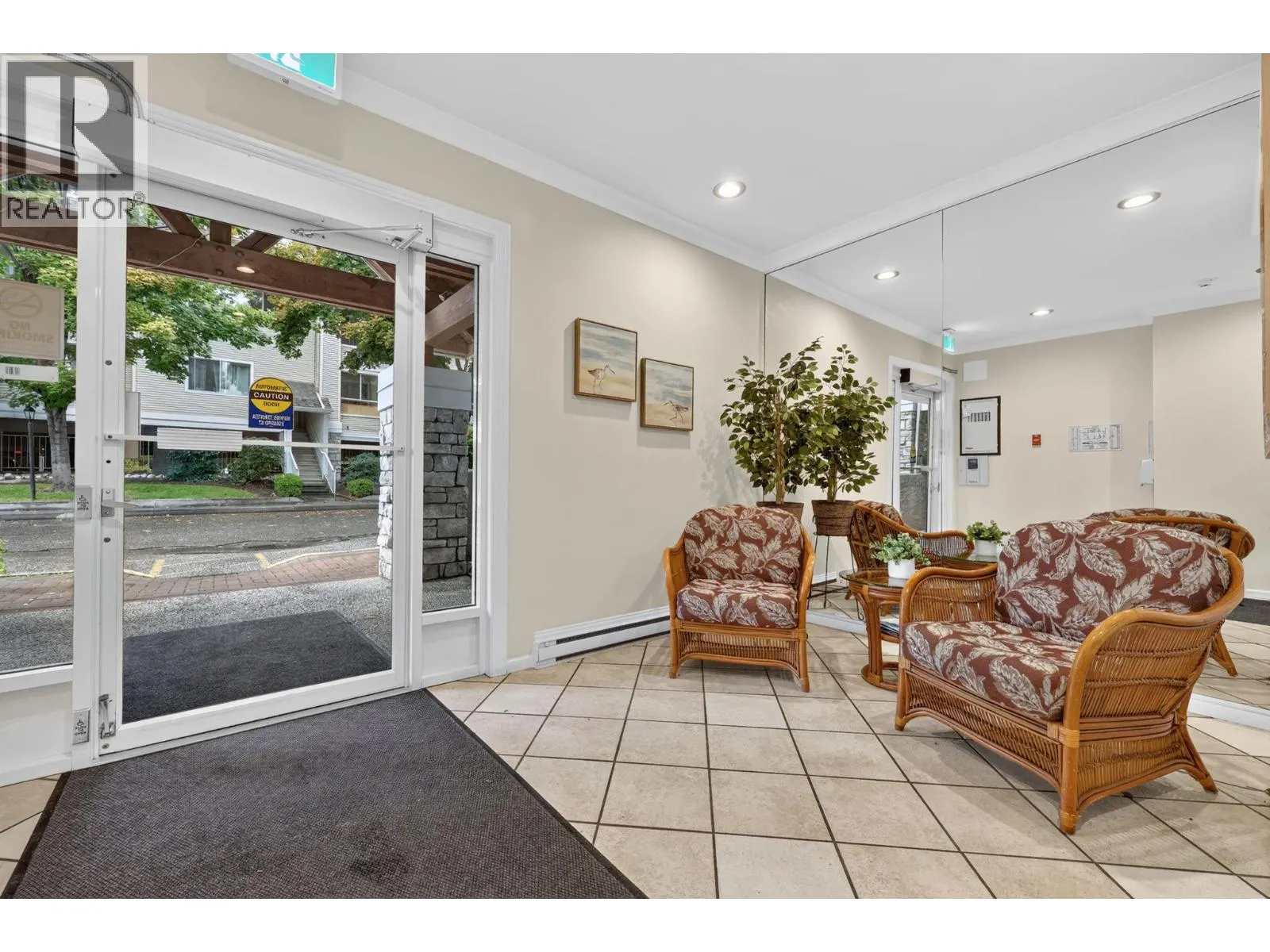 920 Glenwood Avenue Unit# 208
