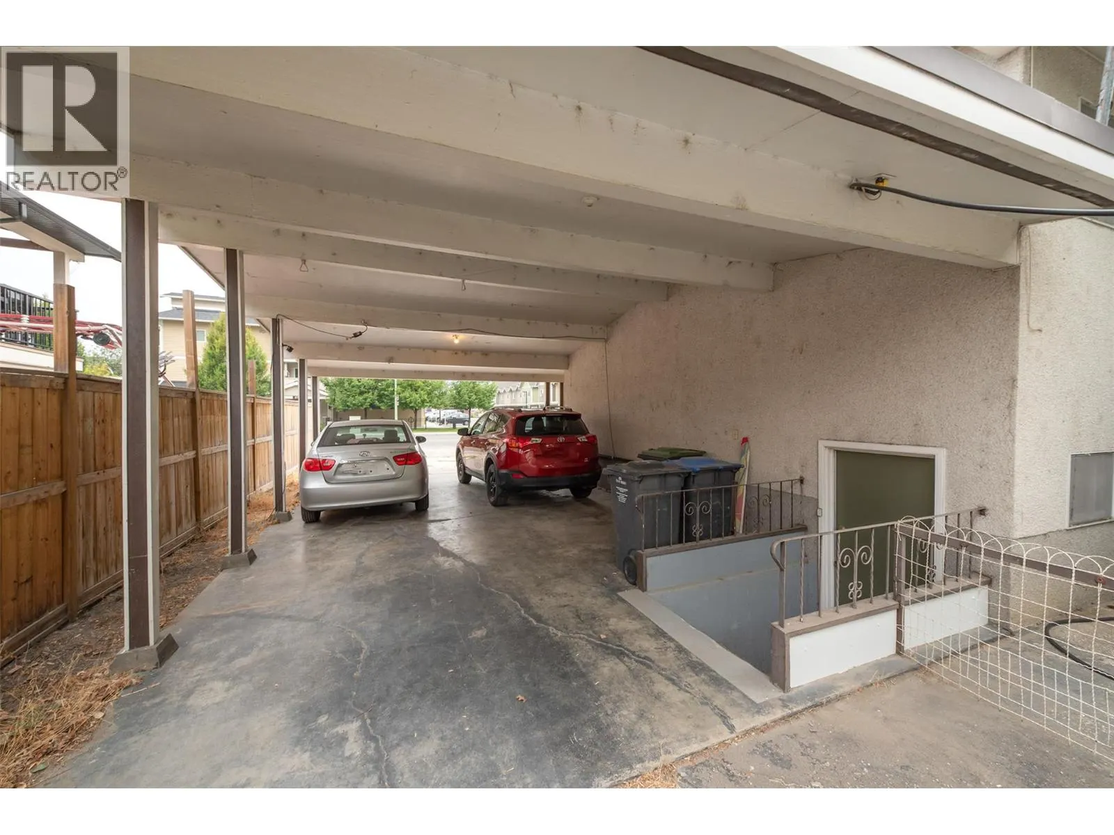 651 Richter Street