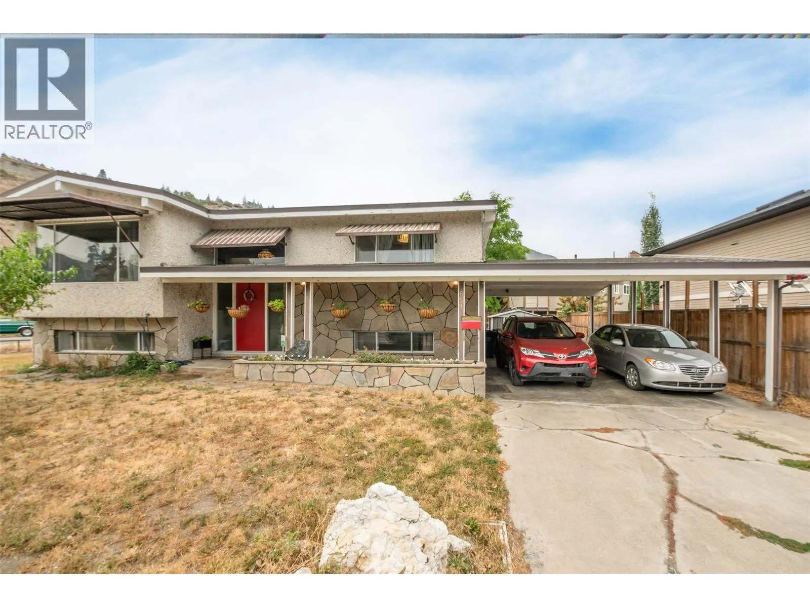 651 Richter Street