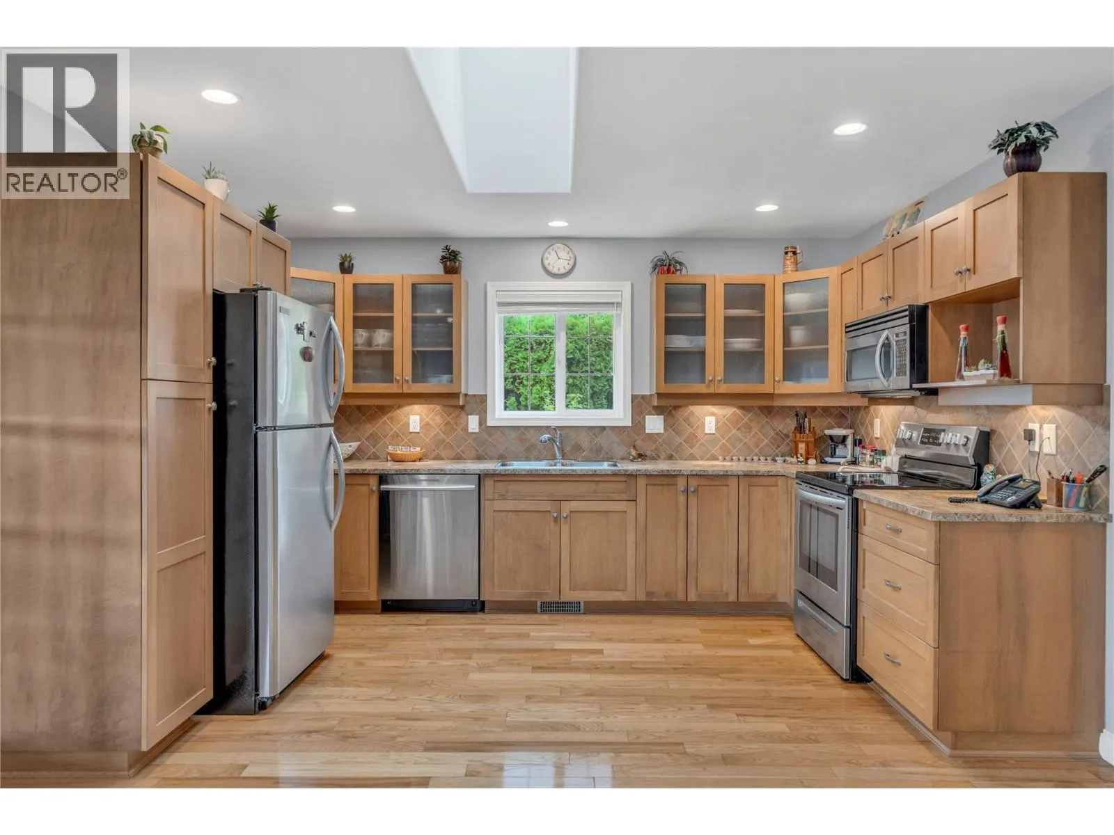 440 Ridge Place