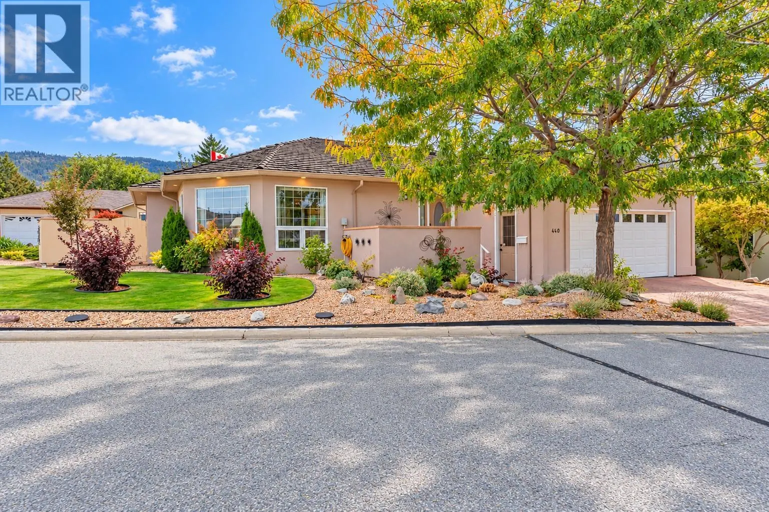 440 Ridge Place