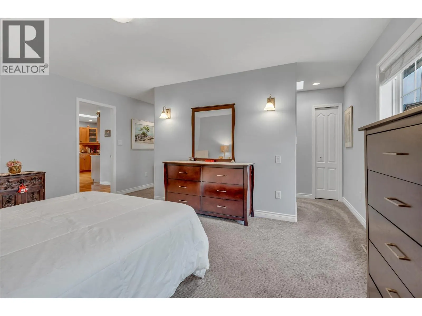 440 Ridge Place