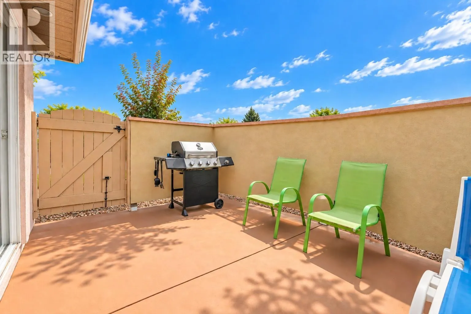 440 Ridge Place
