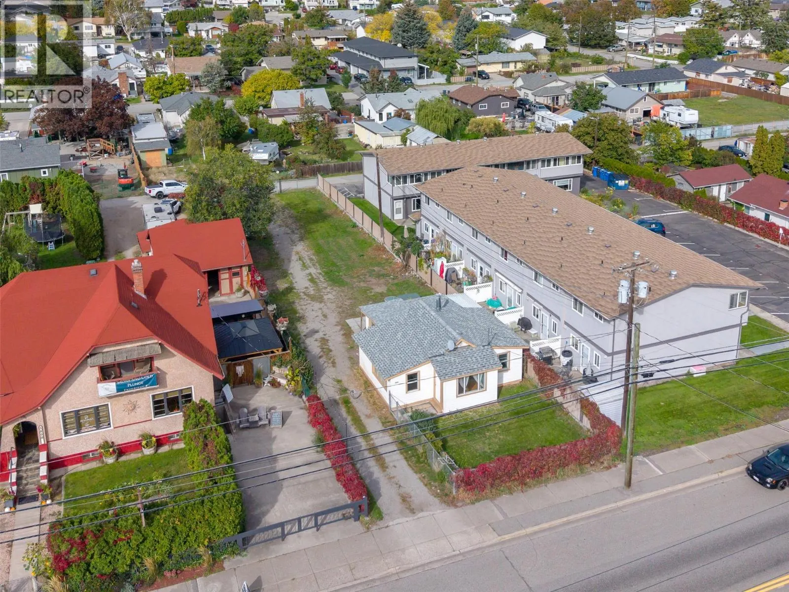 5814 Main Street