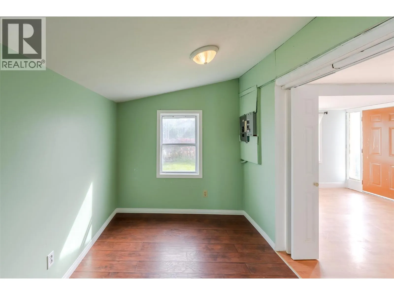 5814 Main Street
