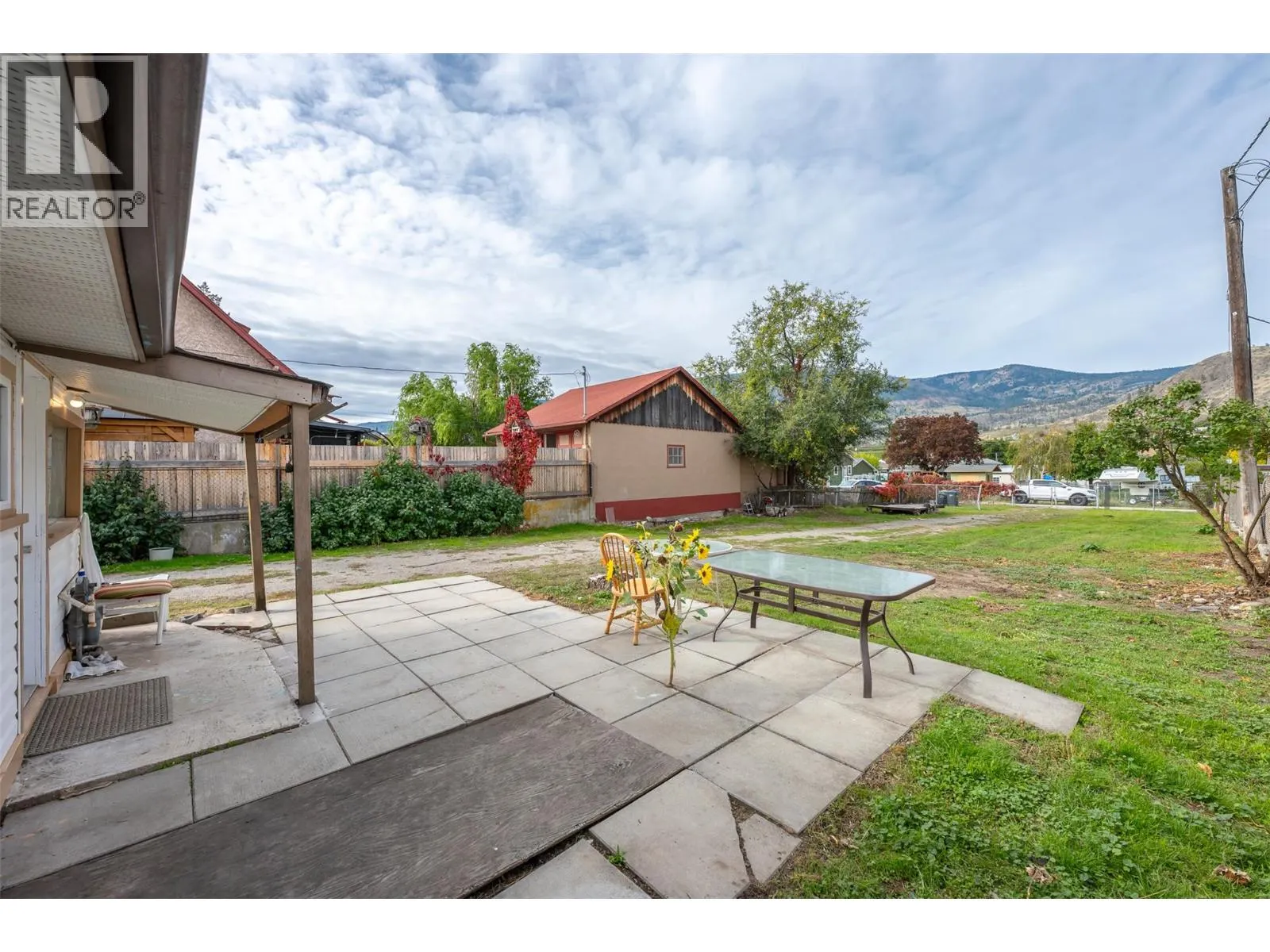 5814 Main Street
