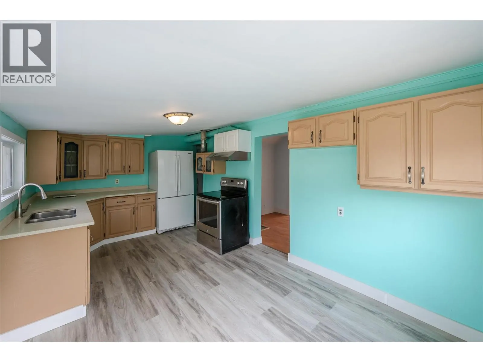 5814 Main Street