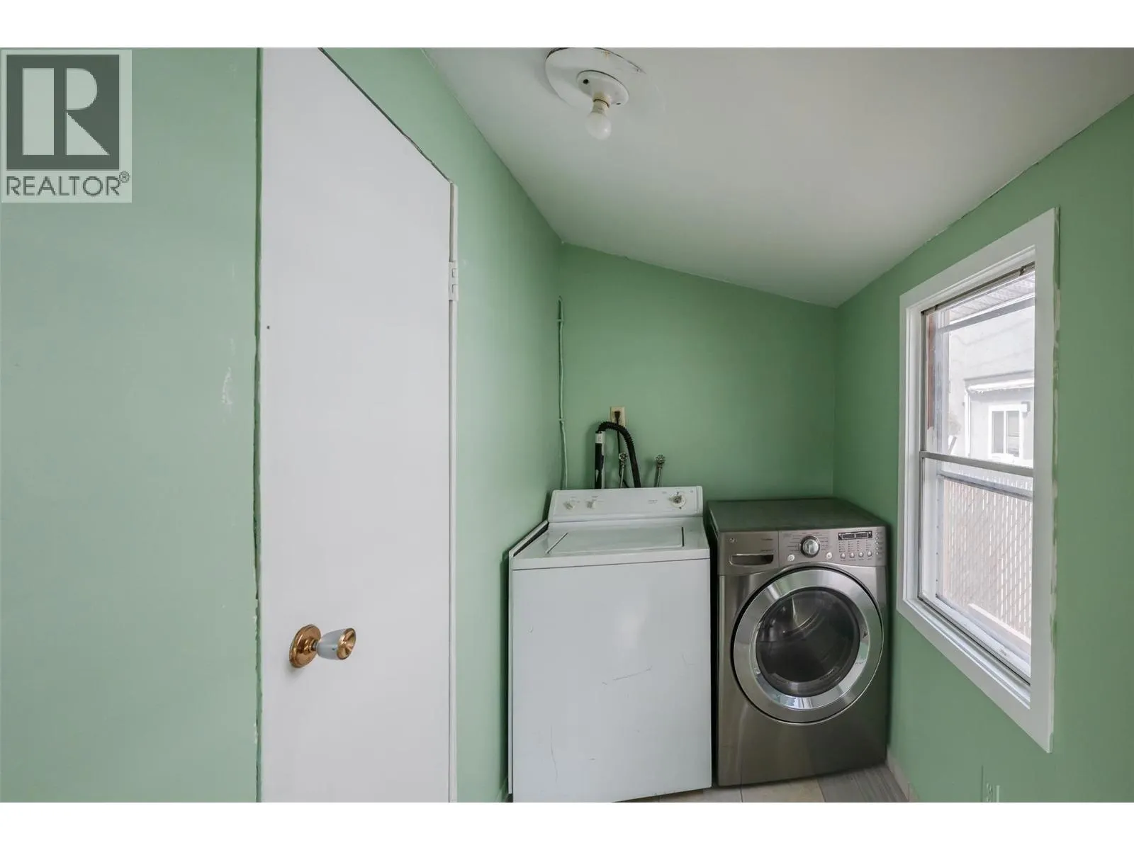 5814 Main Street