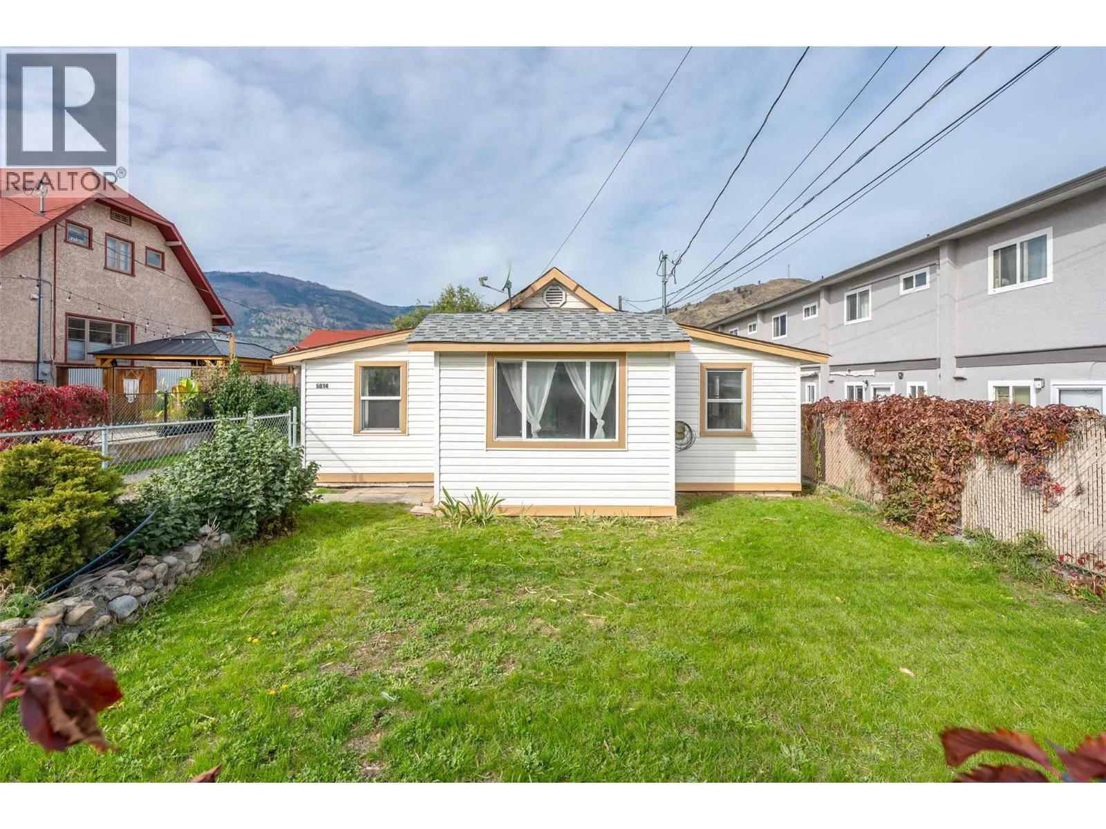 5814 Main Street