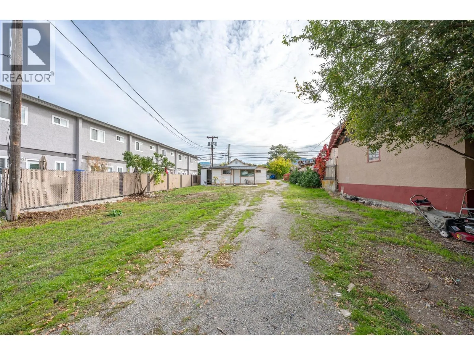 5814 Main Street