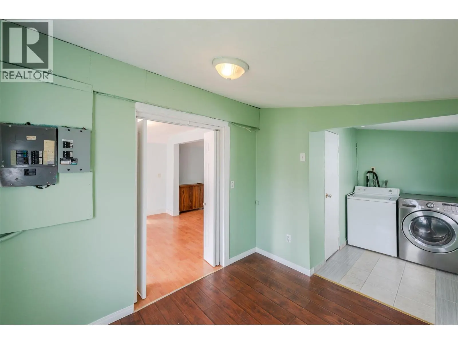 5814 Main Street