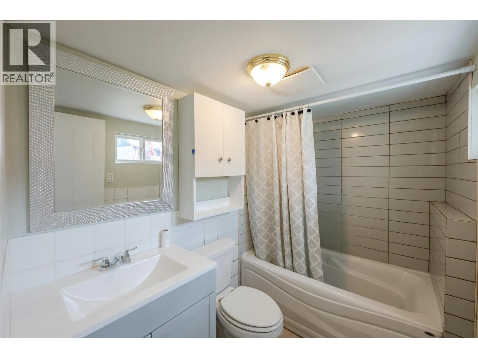 5814 Main Street