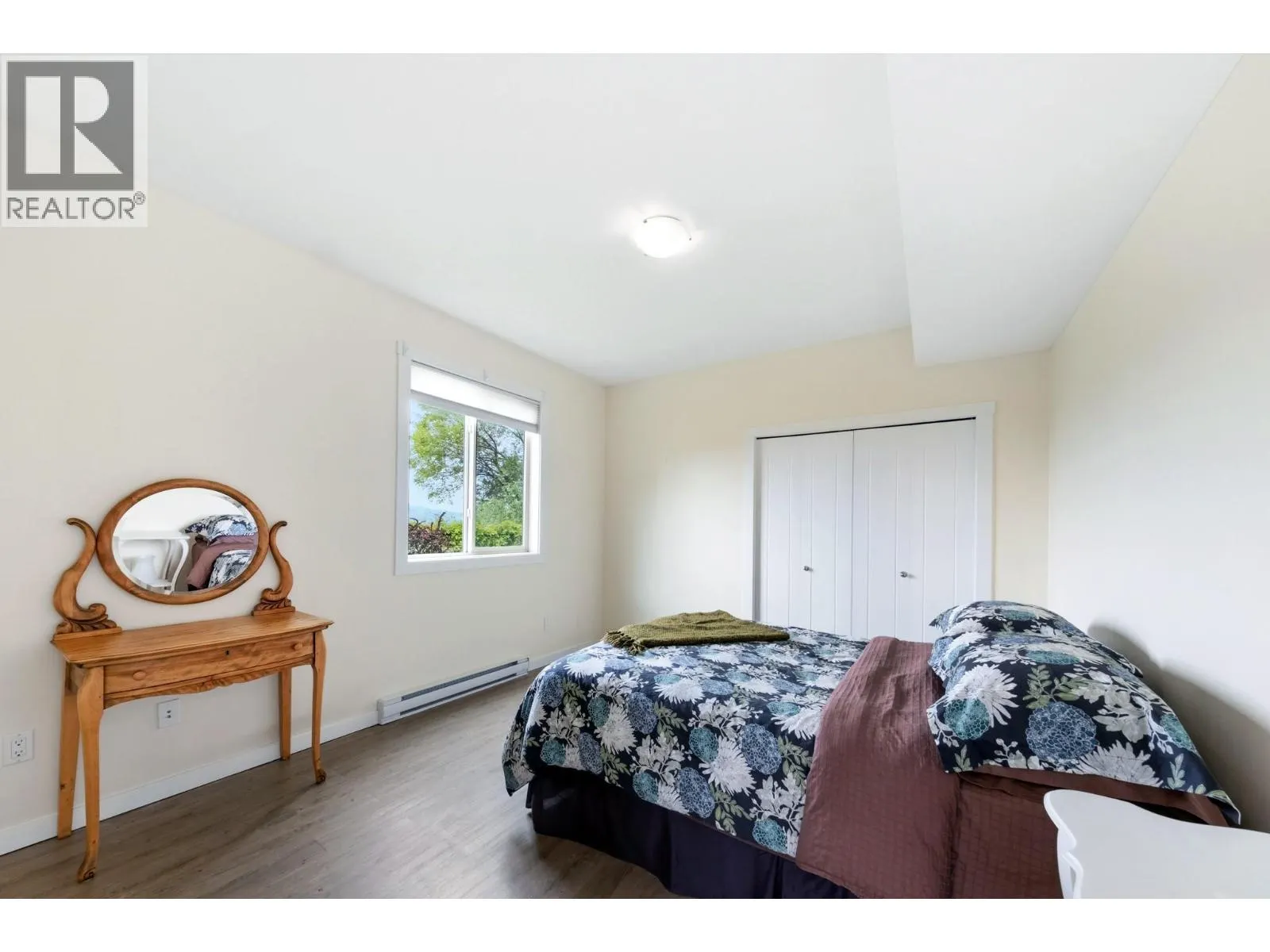 989 Mt Ida Lane