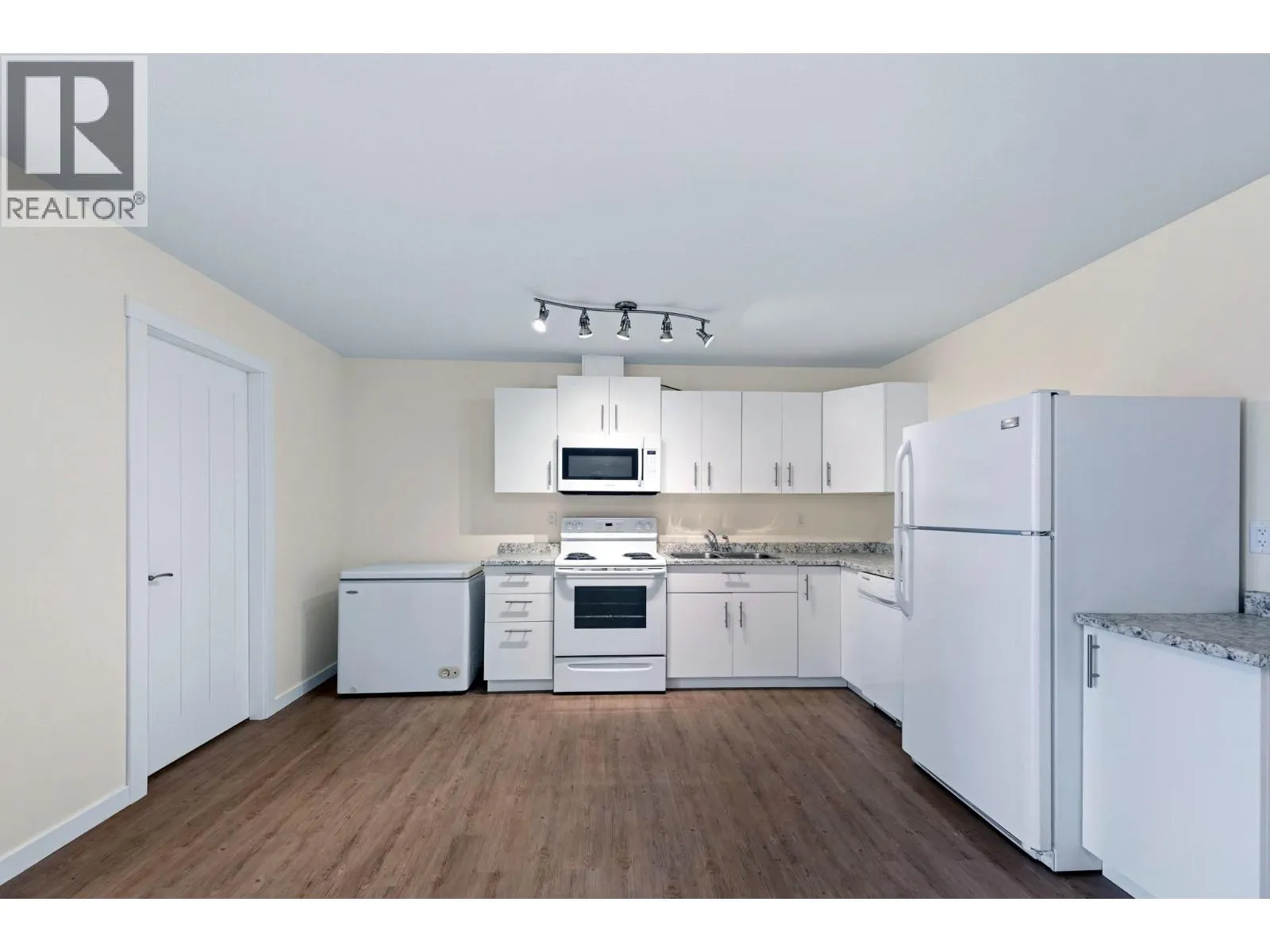 989 Mt Ida Lane