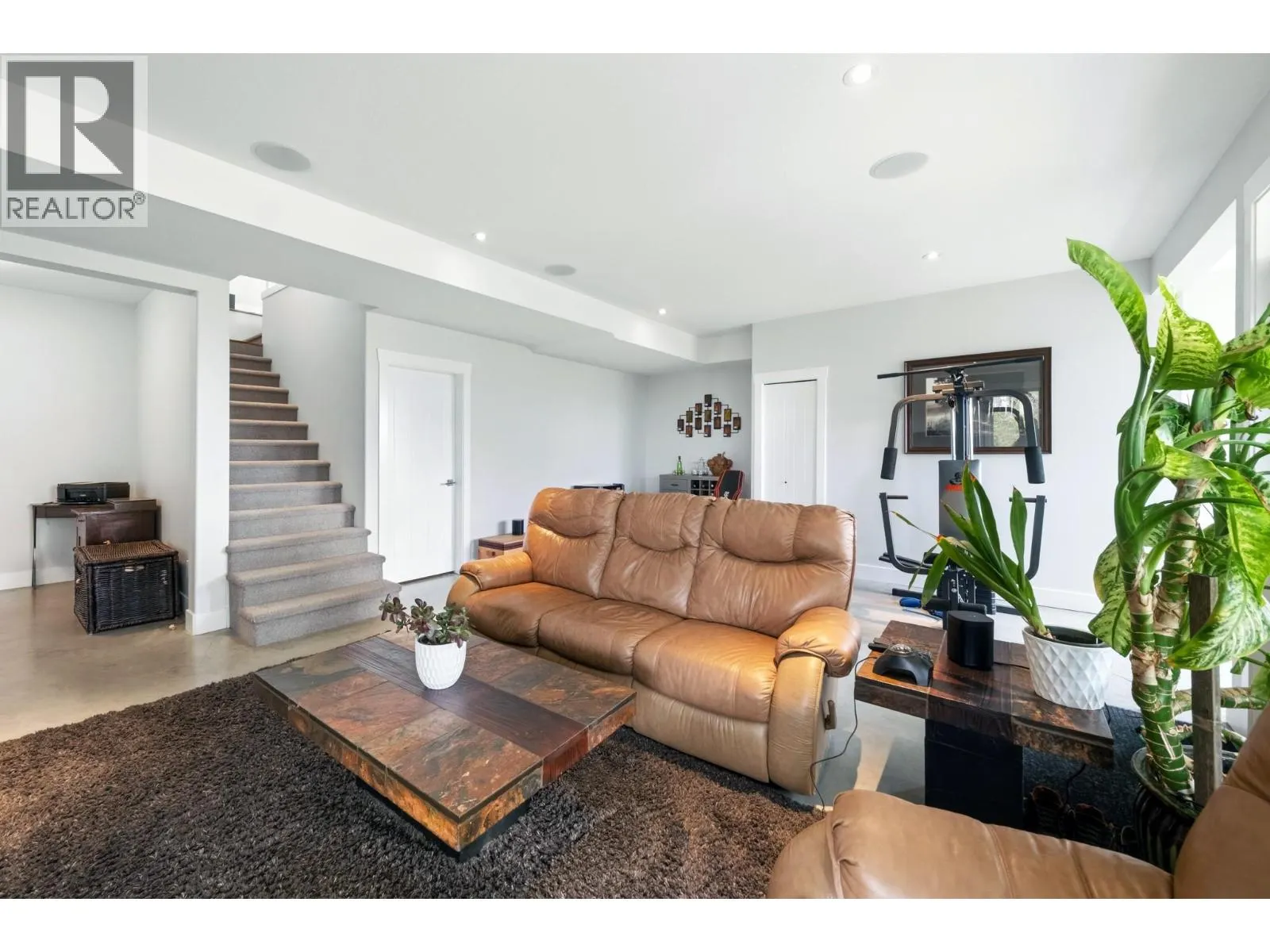 989 Mt Ida Lane