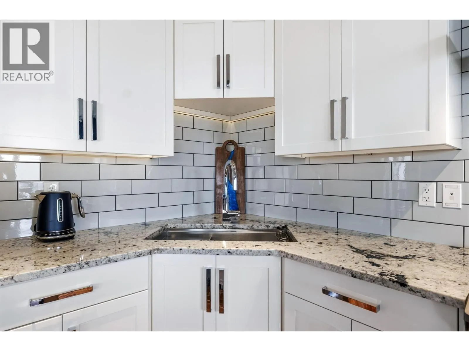 989 Mt Ida Lane
