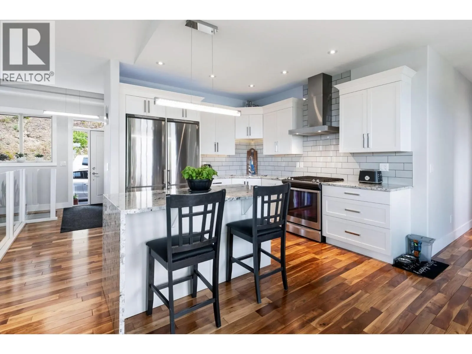 989 Mt Ida Lane